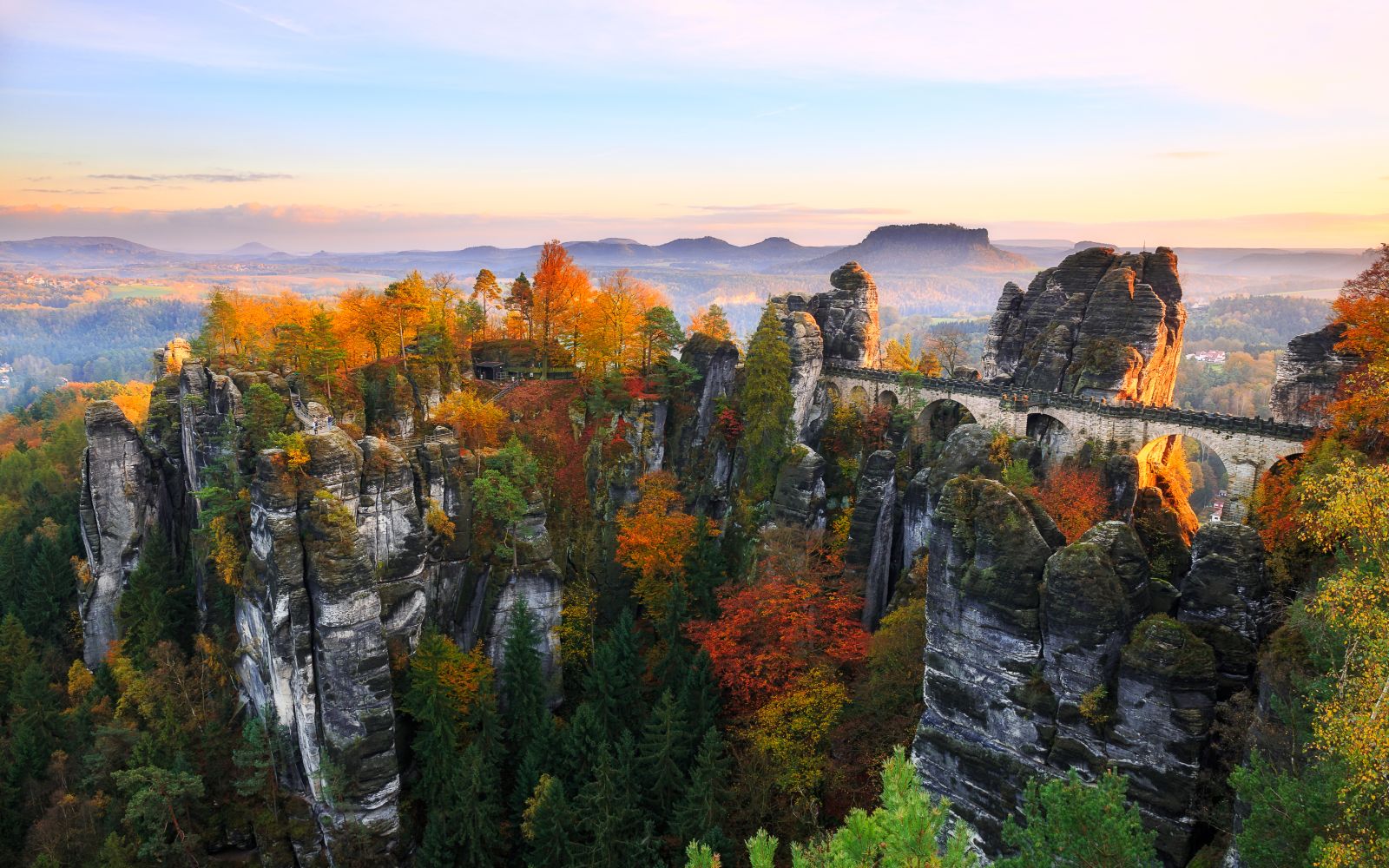 Basteibrücke im Elbsandsteingebirge, Sächsische Schweiz