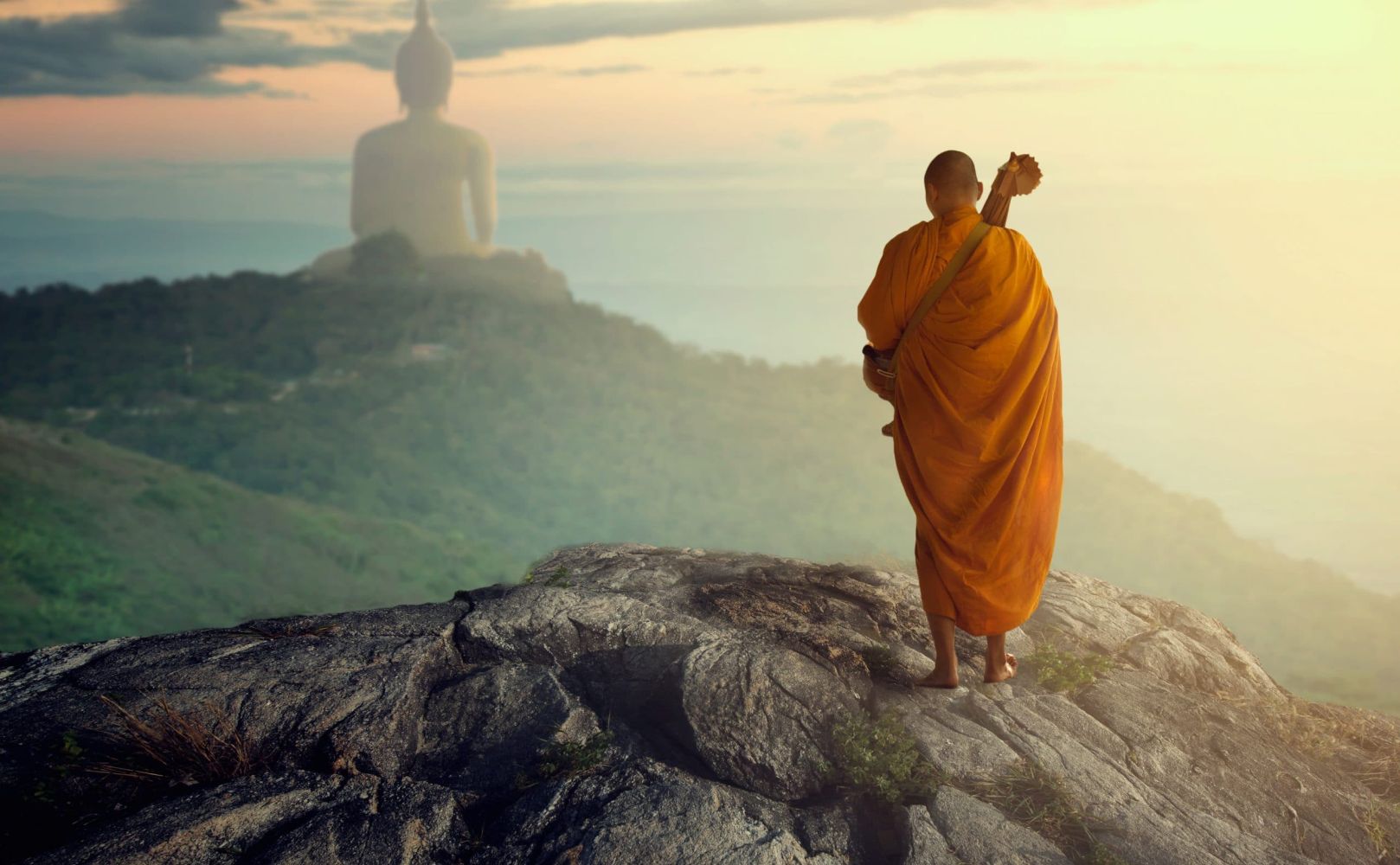 mönche und tempel in myanmar