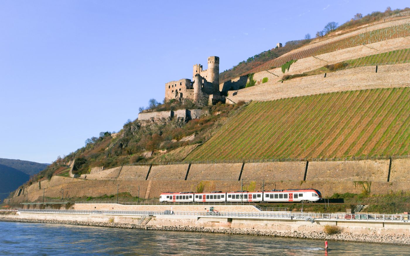 Romantischer Rhein zwischen Koblenz und Mainz